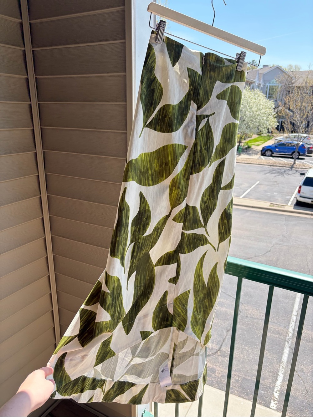 🆕🌿 Antonio Melani Tropical Leaf Print High-Low Midi Skirt Green White Size 0 - Picture 6 of 17
